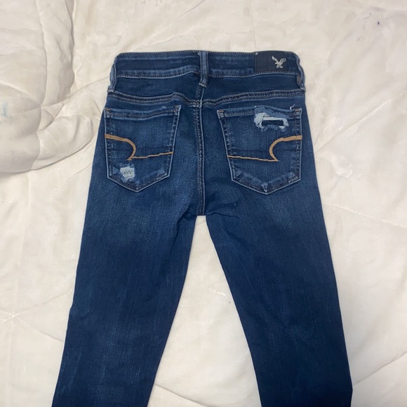 American Eagle Women’s jean, size 0, dark denim - Picture 3 of 3